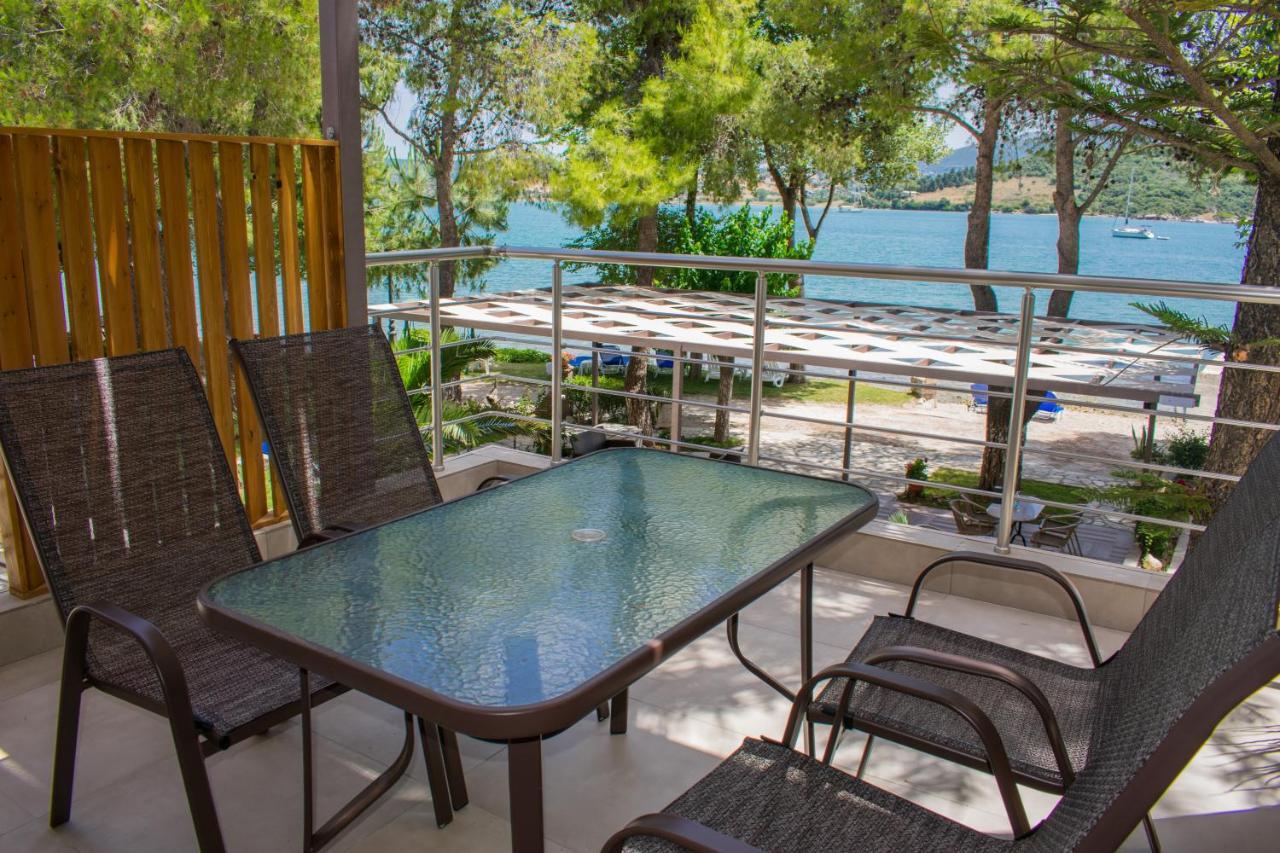 Flisvos Seaside Apartments ลิเกีย ภายนอก รูปภาพ