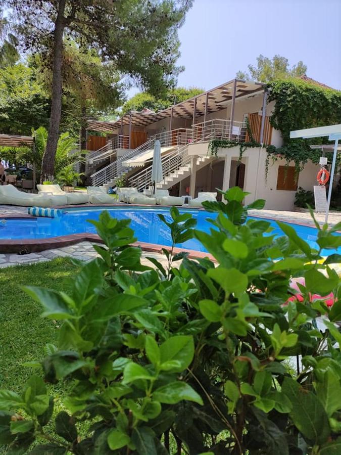 Flisvos Seaside Apartments ลิเกีย ภายนอก รูปภาพ