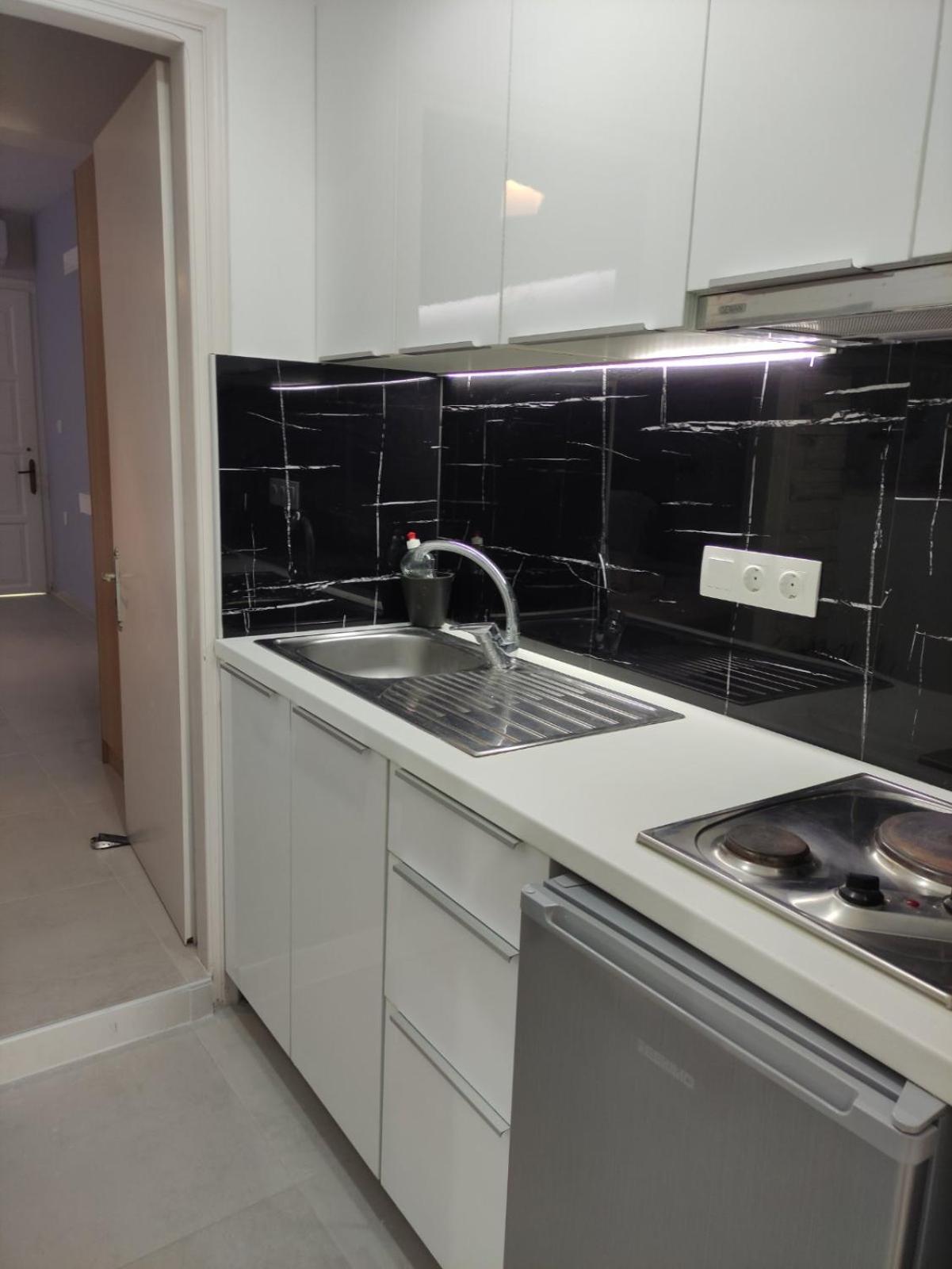 Flisvos Seaside Apartments ลิเกีย ภายนอก รูปภาพ